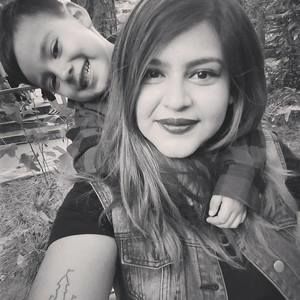 Meet your Posher, Samantha